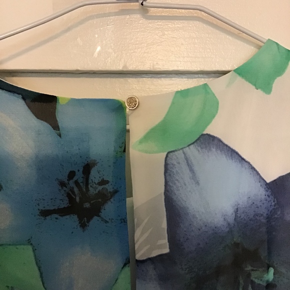 Vince Camuto Sleeveless Floral Print Midi Dress - Picture 2 of 6